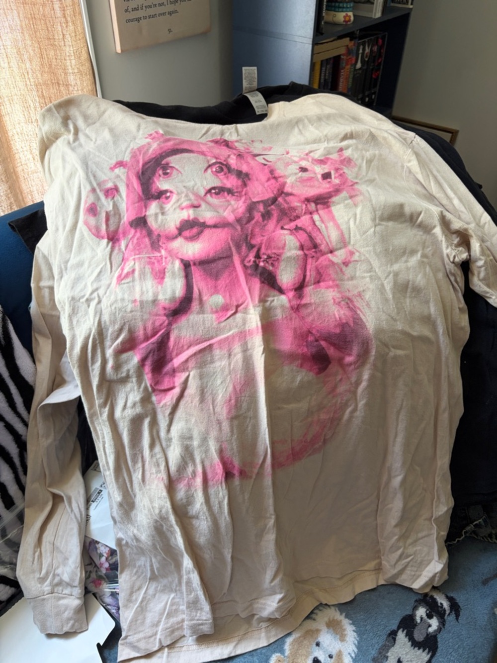 Long Sleeve Graphic Tee - Pink Print on Cream